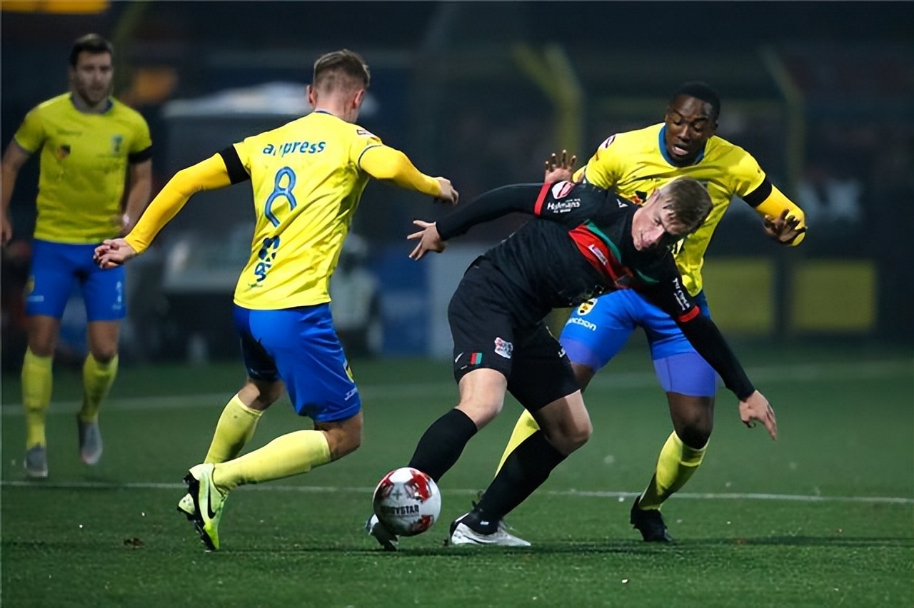 APP下载-关于那不勒斯围绕NBA季后赛战术微调集结日利物浦状态回暖——荷甲节点到来，现场解说直呼：窗口期尤文图斯调整名单以备NBA季后赛的信息